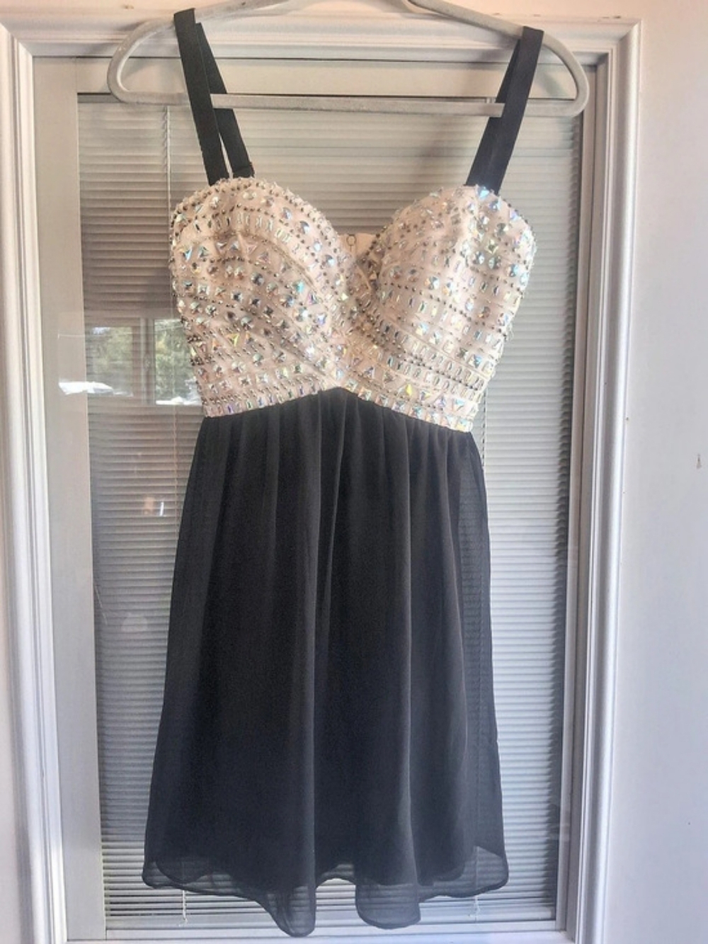 Windsor Embellished Mini Dress in Black & Pink Size 7/8 Like New